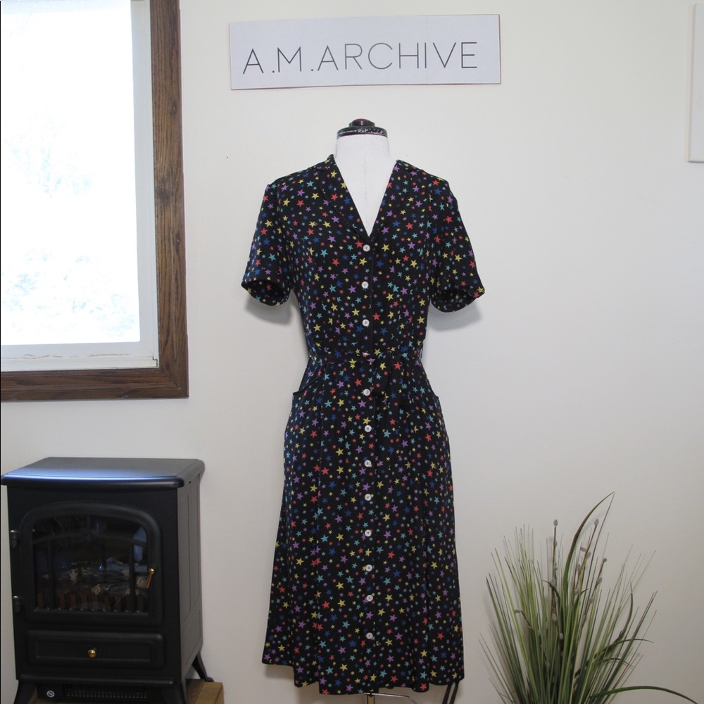 HVN MARIA RAINBOW STARS SLIK SHIRT DRESS W POCKETS